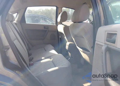 2009 Ford Focus Se из США, поврежденный, VIN 1FAHP35N99W150077